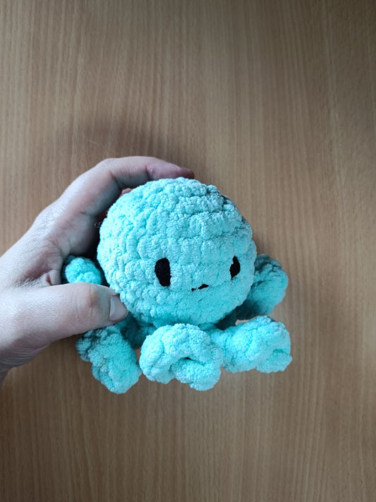 Nire Crochet large octopus,  blue large