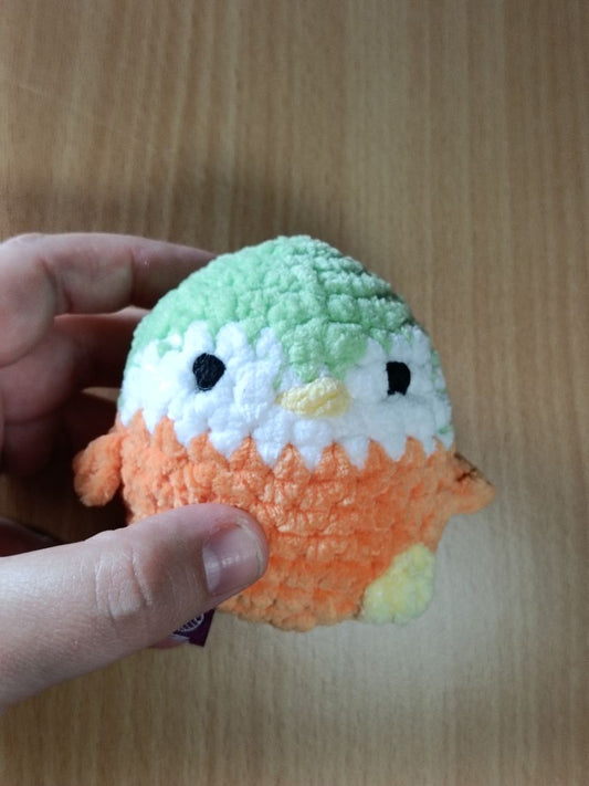 Nire Crochet Penguin,  Green and orange