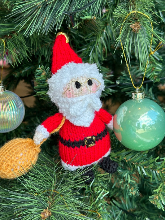 Knitter Nut Mini Santa w Sack & Glasses